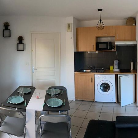 Logement entier - Wifi - Parking privatif - Piscine Appartement Le Mans Buitenkant foto